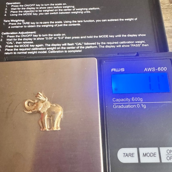 10 KARAT Gold Elephant Pendant - Picture 3 of 5